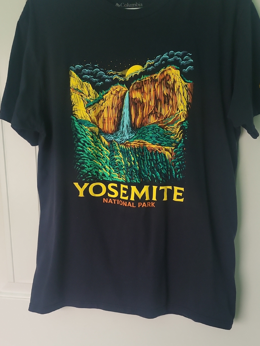 Columbia Navy Yosemite Graphic Tee